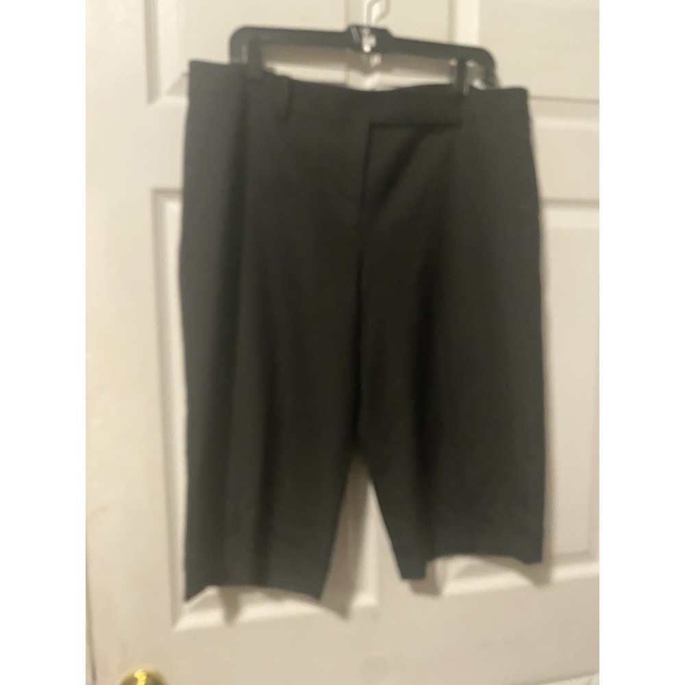Vintage Ann Taylor Black Capri pants with Detail - Sz 16P